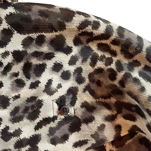 Guess Long Sleeve Leopard Print Button-Down Blouse SZ M - Picture 6 of 10